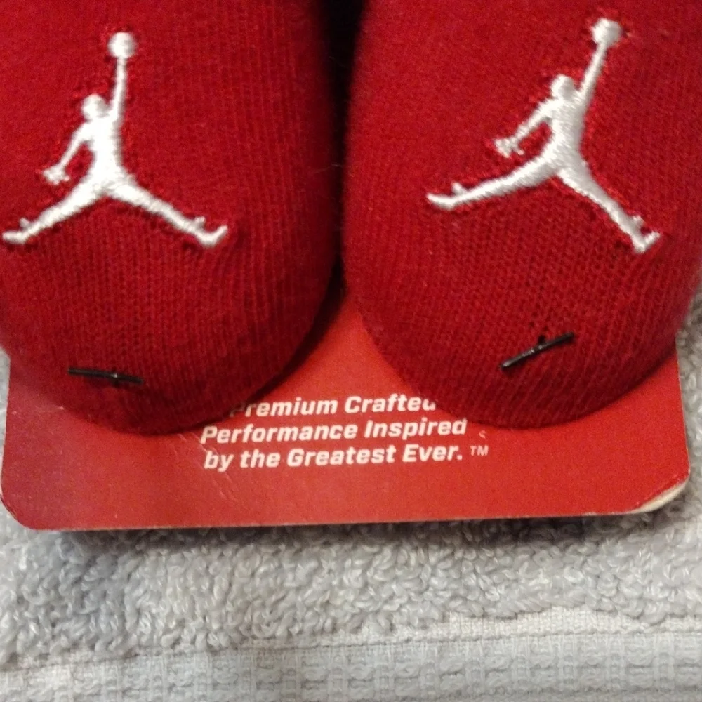 Nike Red Matching Hat Set - Picture 5 of 5